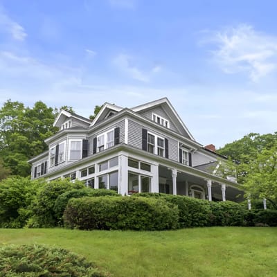 St Anne's Manor | Walk to Downtown! • Sleeps 8